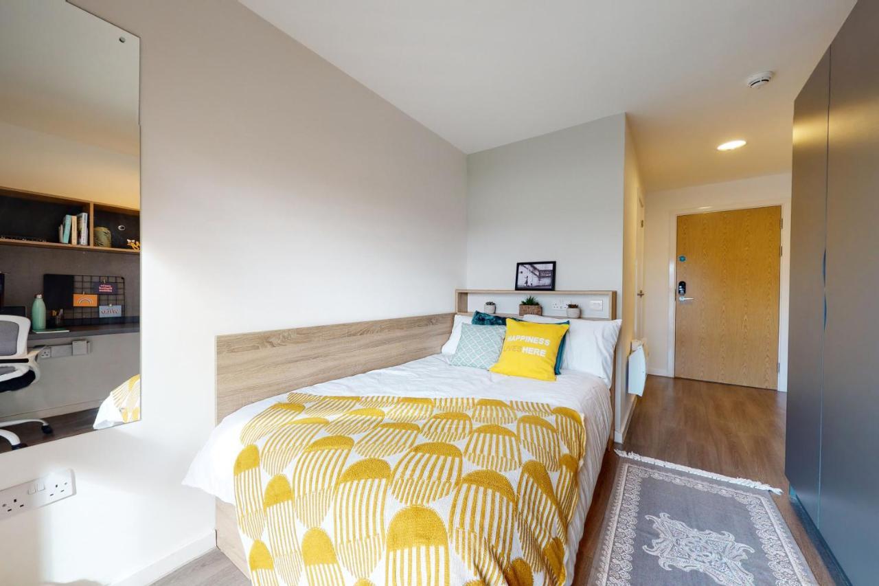 Private Bedrooms With Shared Kitchen, Studios And Apartments At Canvas Glasgow Near The City Centre For Students Only Εξωτερικό φωτογραφία